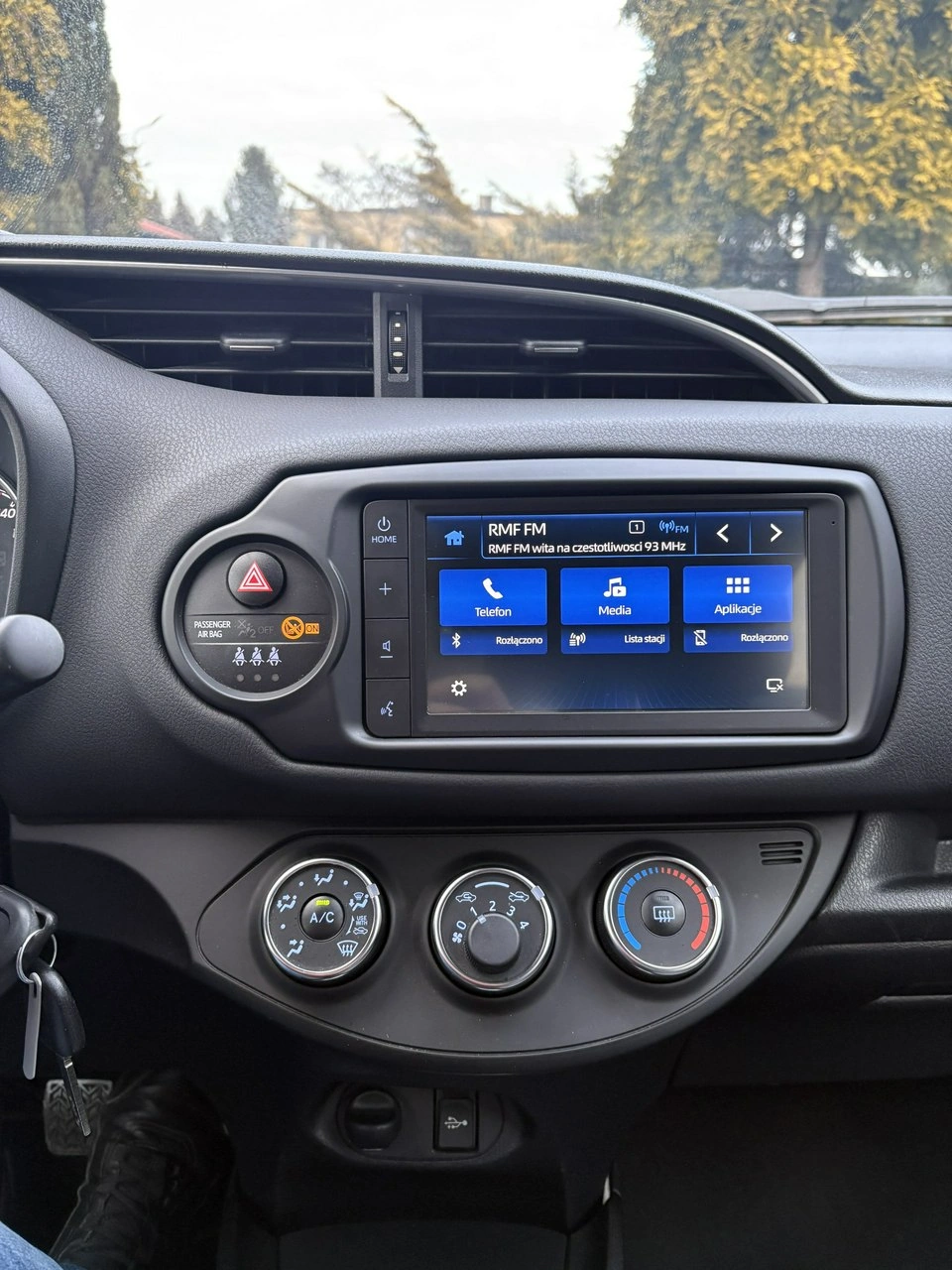 Toyota Yaris - Zdjęcie 20