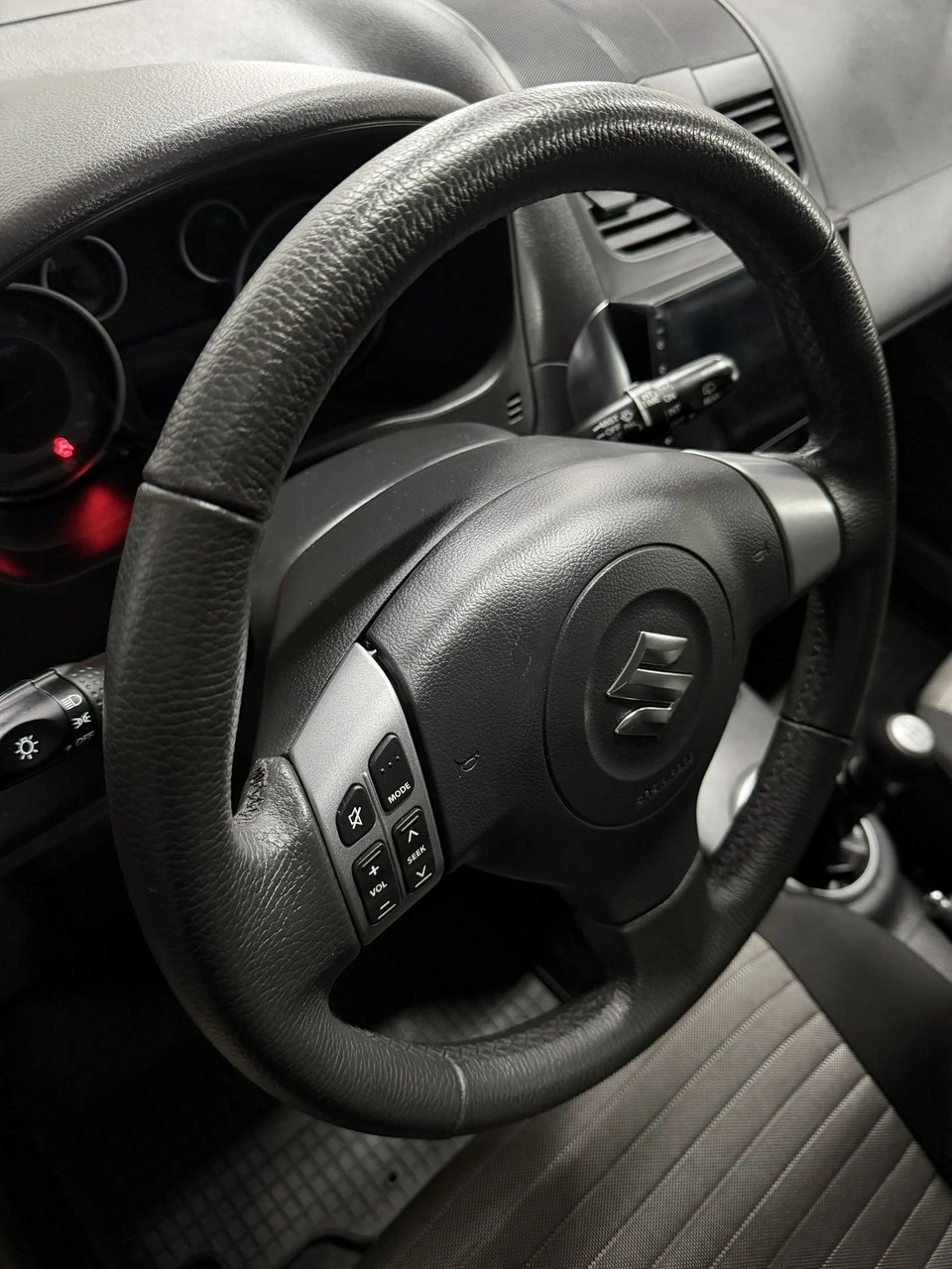 Suzuki SX4 - Zdjęcie 24