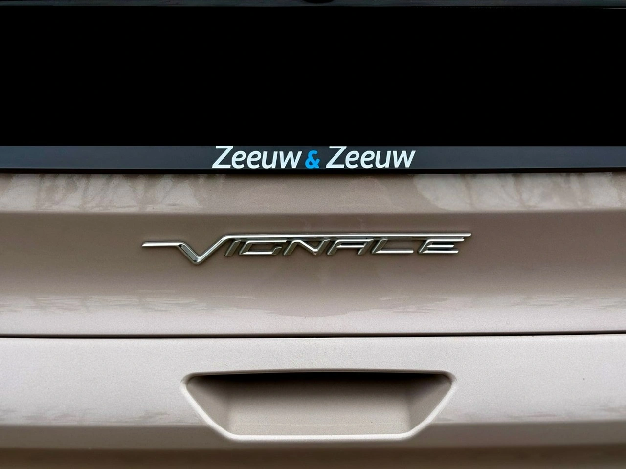 Ford Kuga - Zdjęcie 35