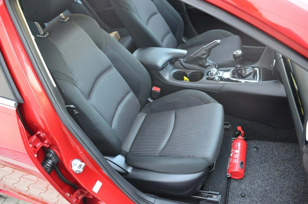 Mazda 3 - Zdjęcie 22
