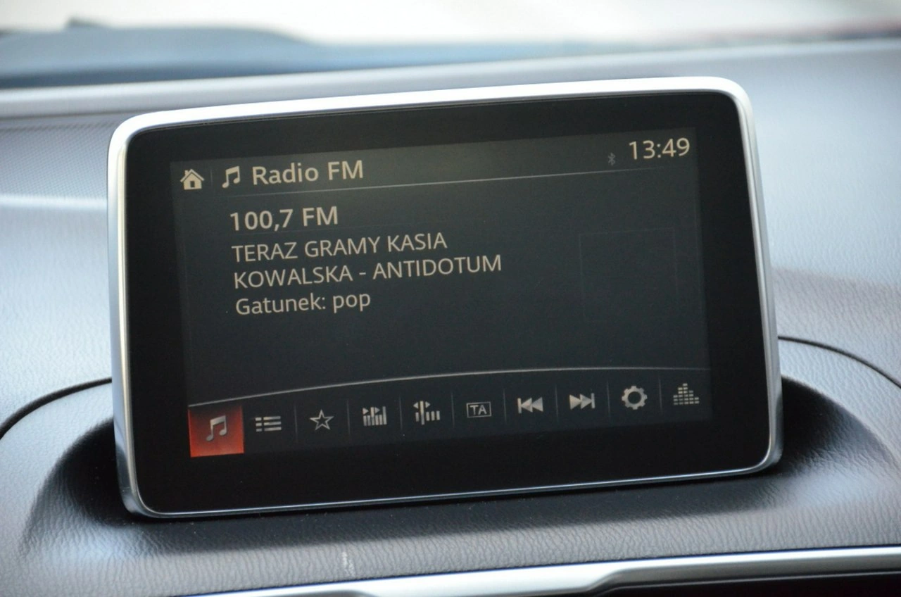 Mazda 3 - Zdjęcie 30