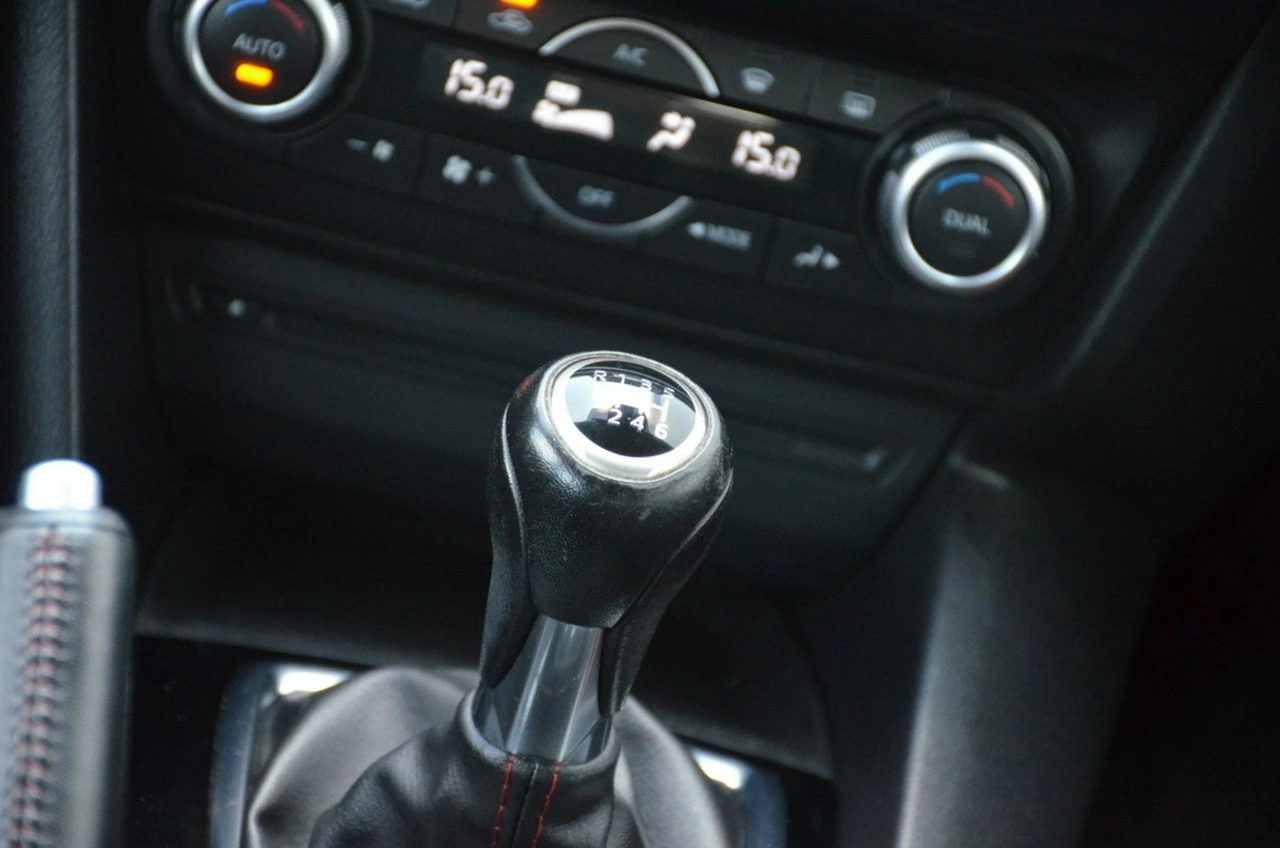 Mazda 3 - Zdjęcie 33