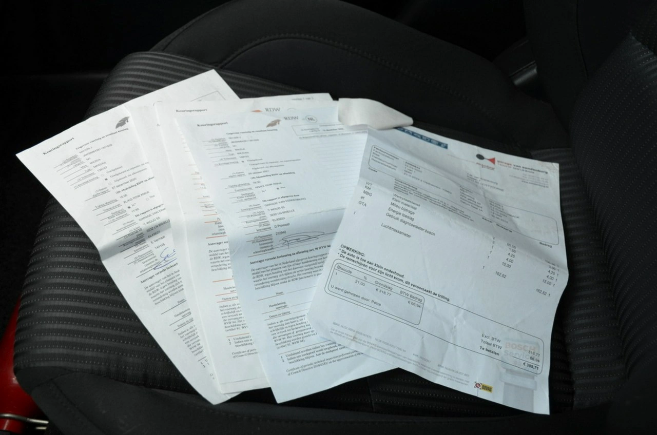 Mazda 3 - Zdjęcie 34