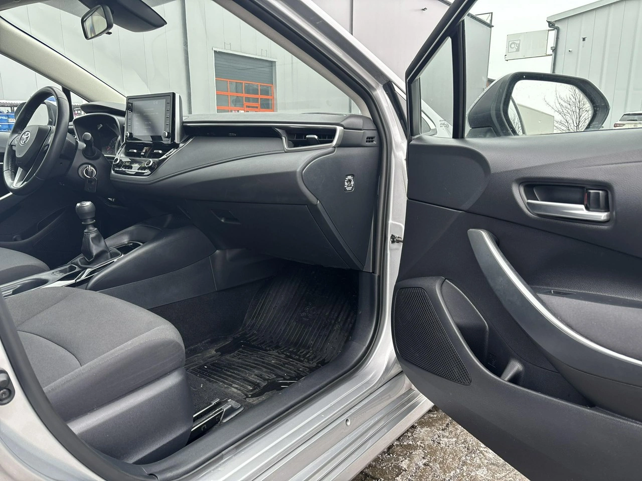 Toyota Corolla - Zdjęcie 16