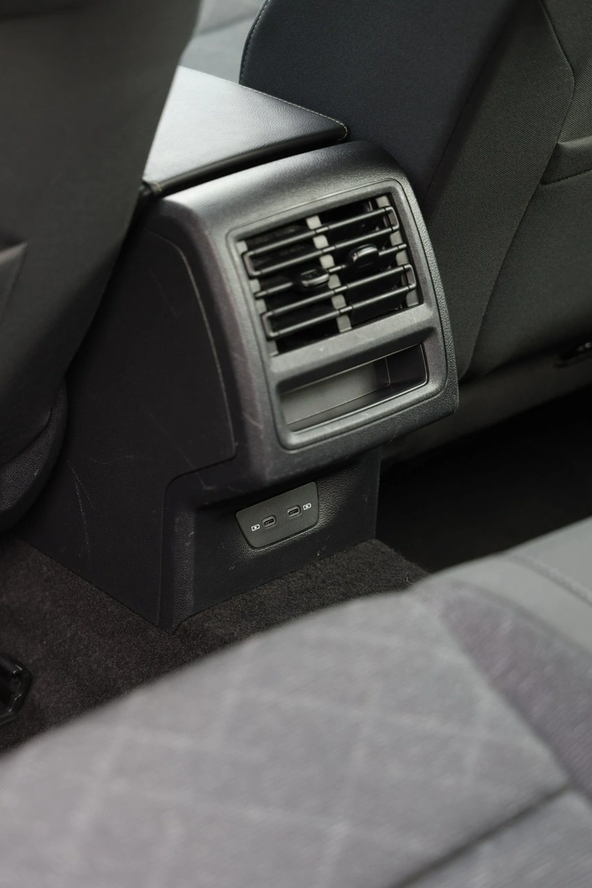 Volkswagen Golf - Zdjęcie 23