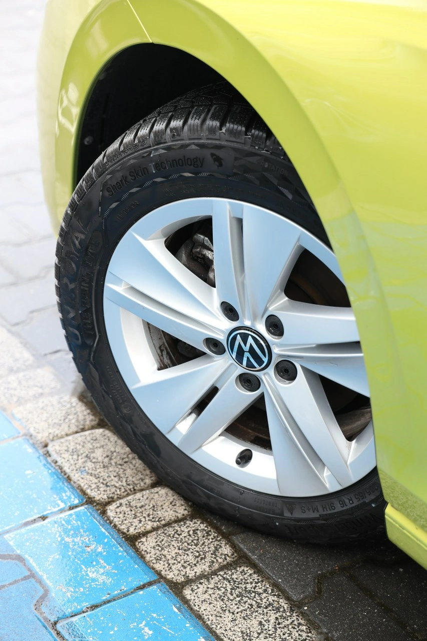 Volkswagen Golf - Zdjęcie 32