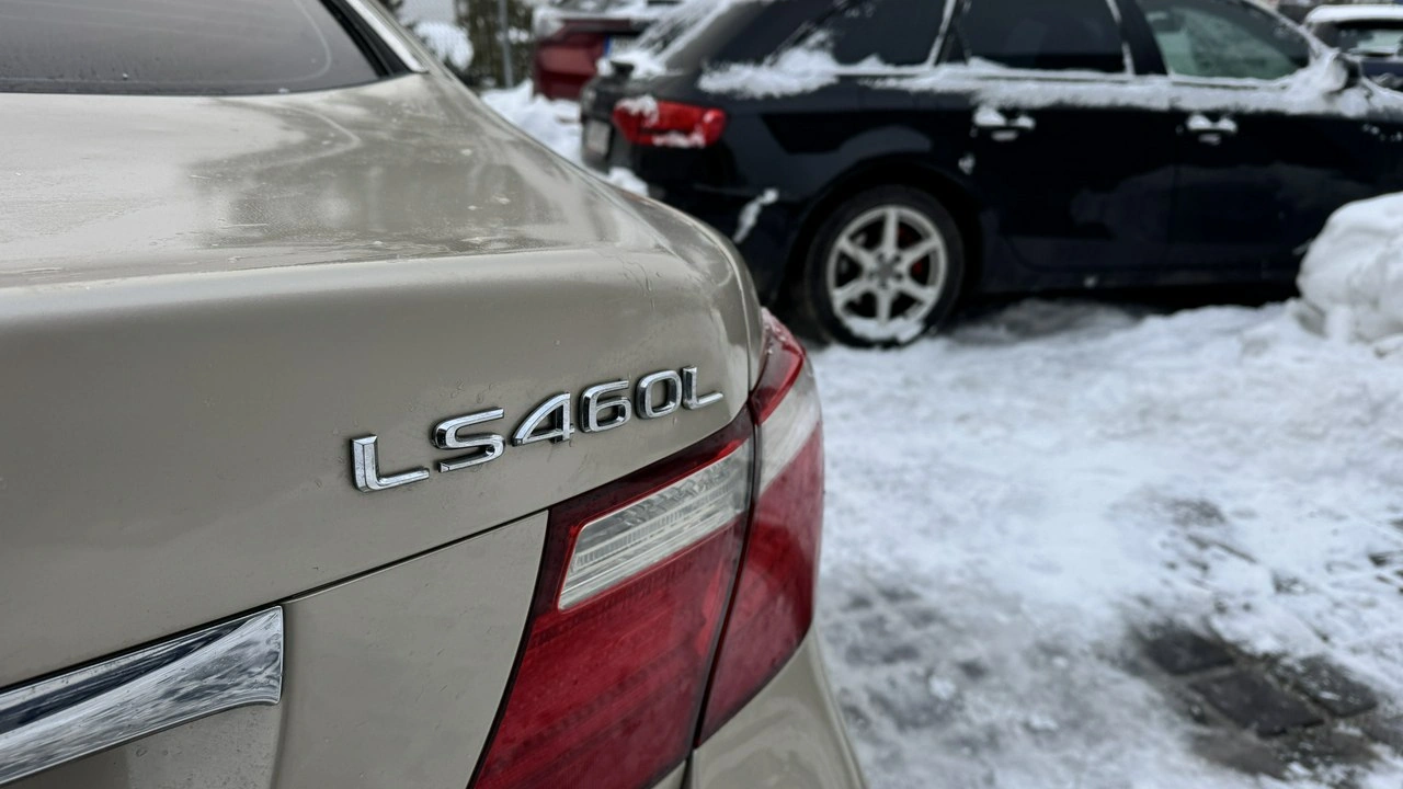 Lexus LS - Zdjęcie 33