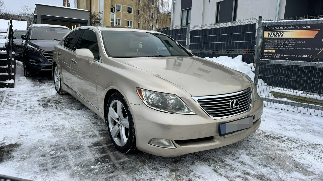Lexus LS - Zdjęcie 2