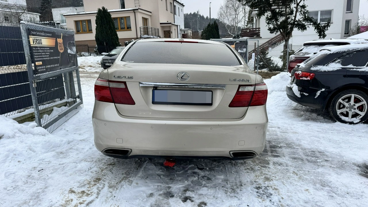 Lexus LS - Zdjęcie 4