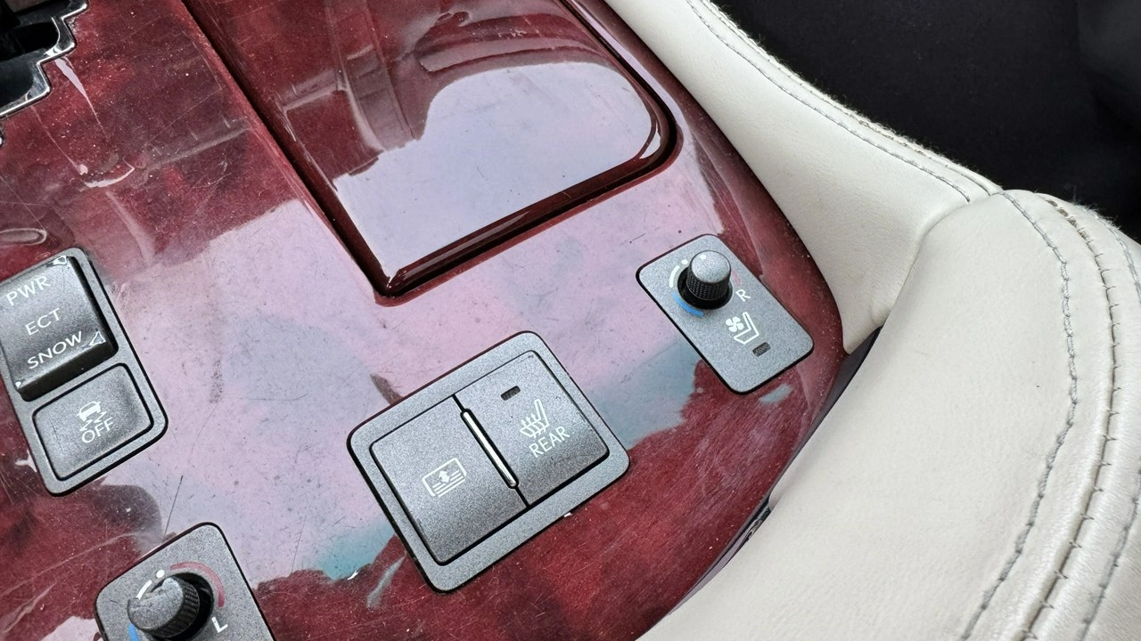 Lexus LS - Zdjęcie 6