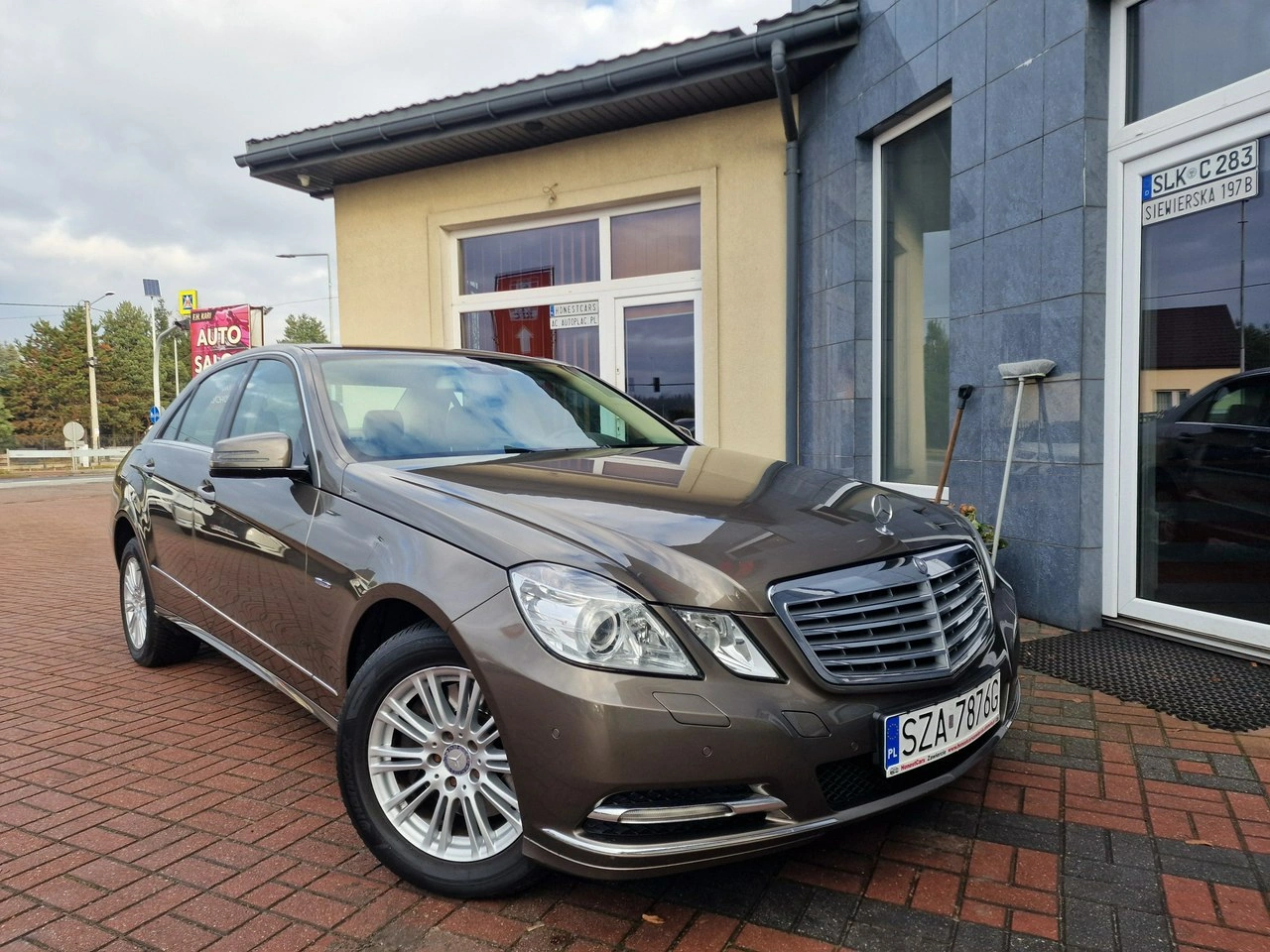 Mercedes E 250 - Zdjęcie 8