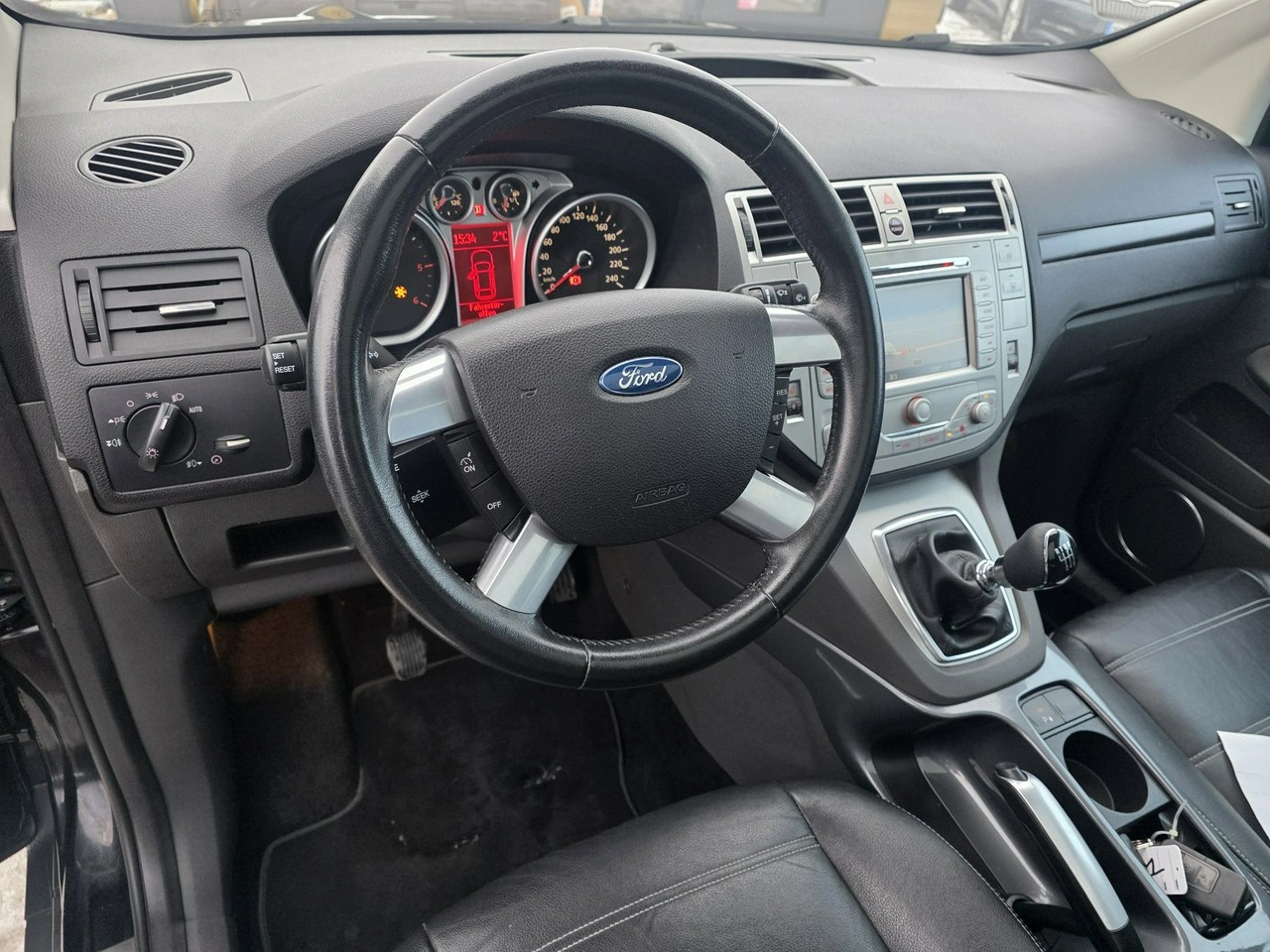 Ford Kuga - Zdjęcie 19