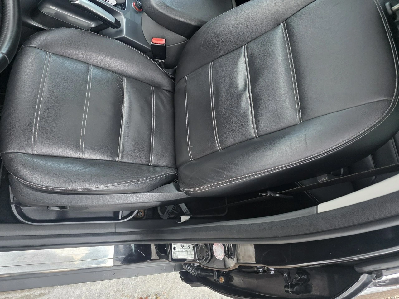 Ford Kuga - Zdjęcie 20