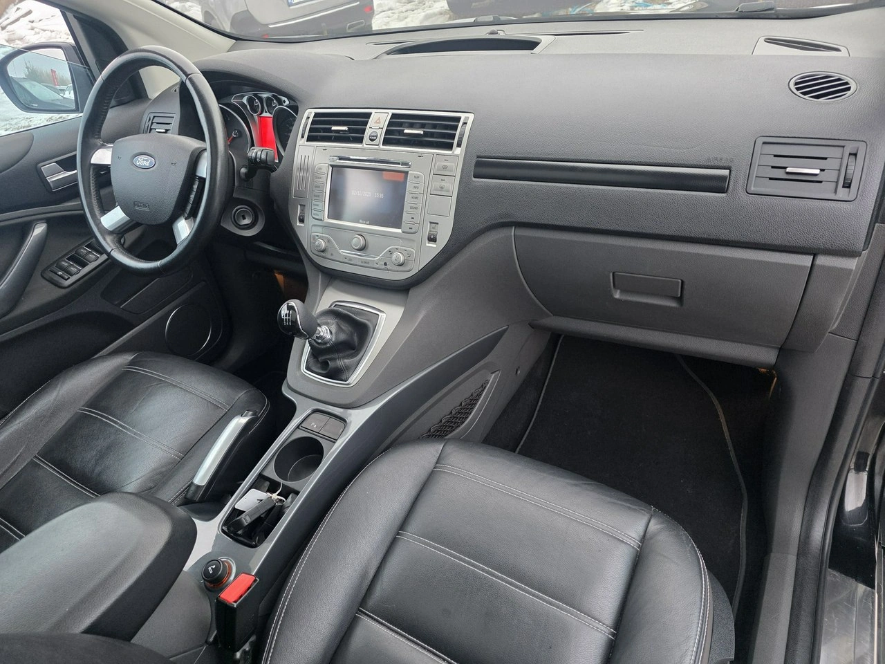 Ford Kuga - Zdjęcie 23