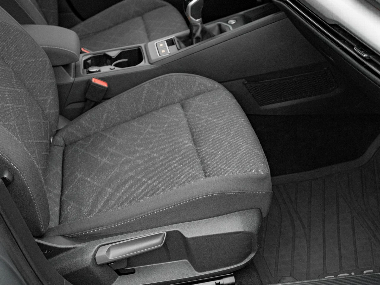 Volkswagen Golf - Zdjęcie 28