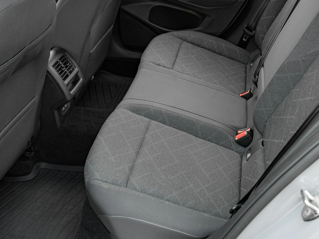 Volkswagen Golf - Zdjęcie 22