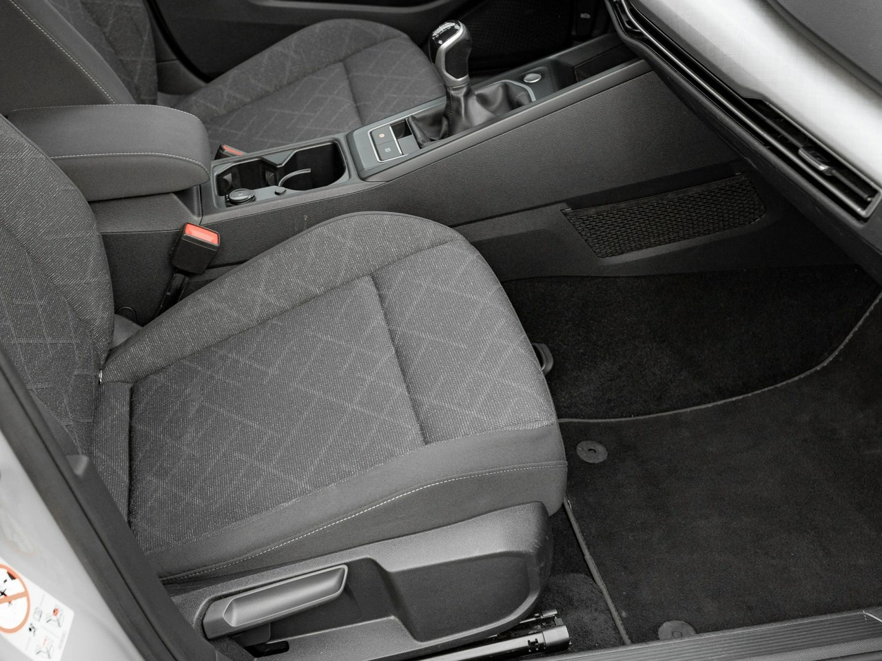 Volkswagen Golf - Zdjęcie 28