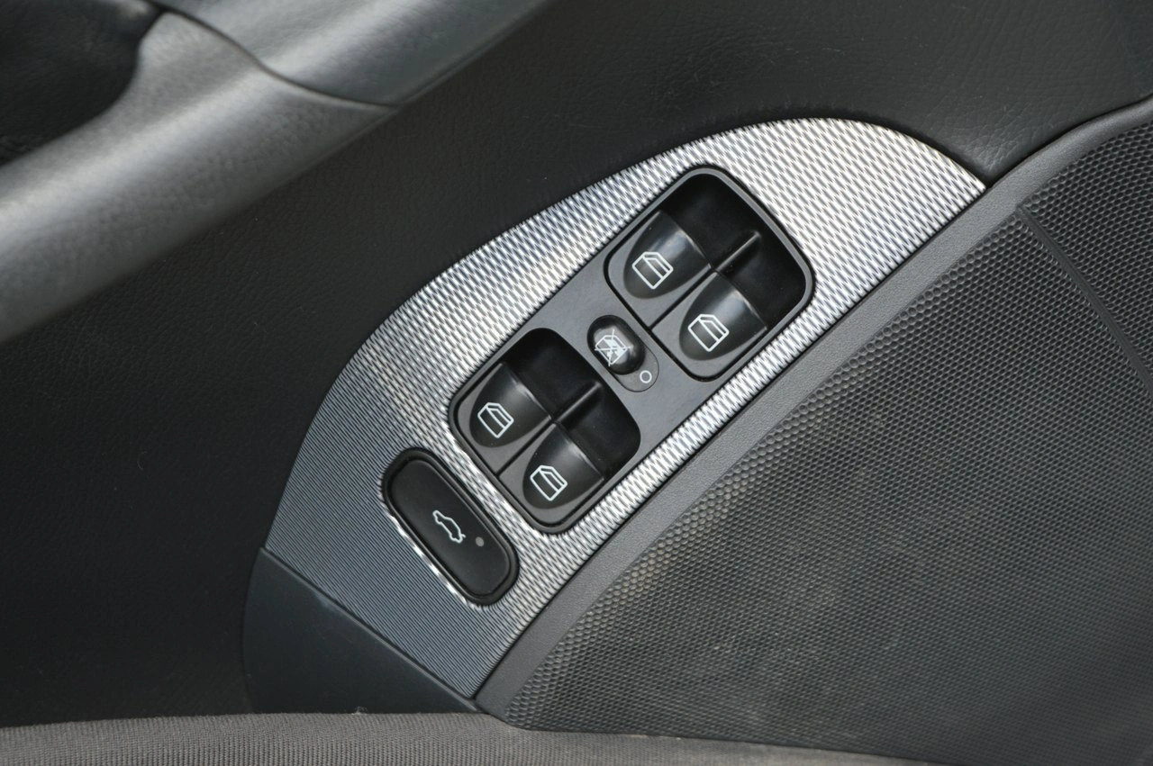 Mercedes CLK 200 - Zdjęcie 35