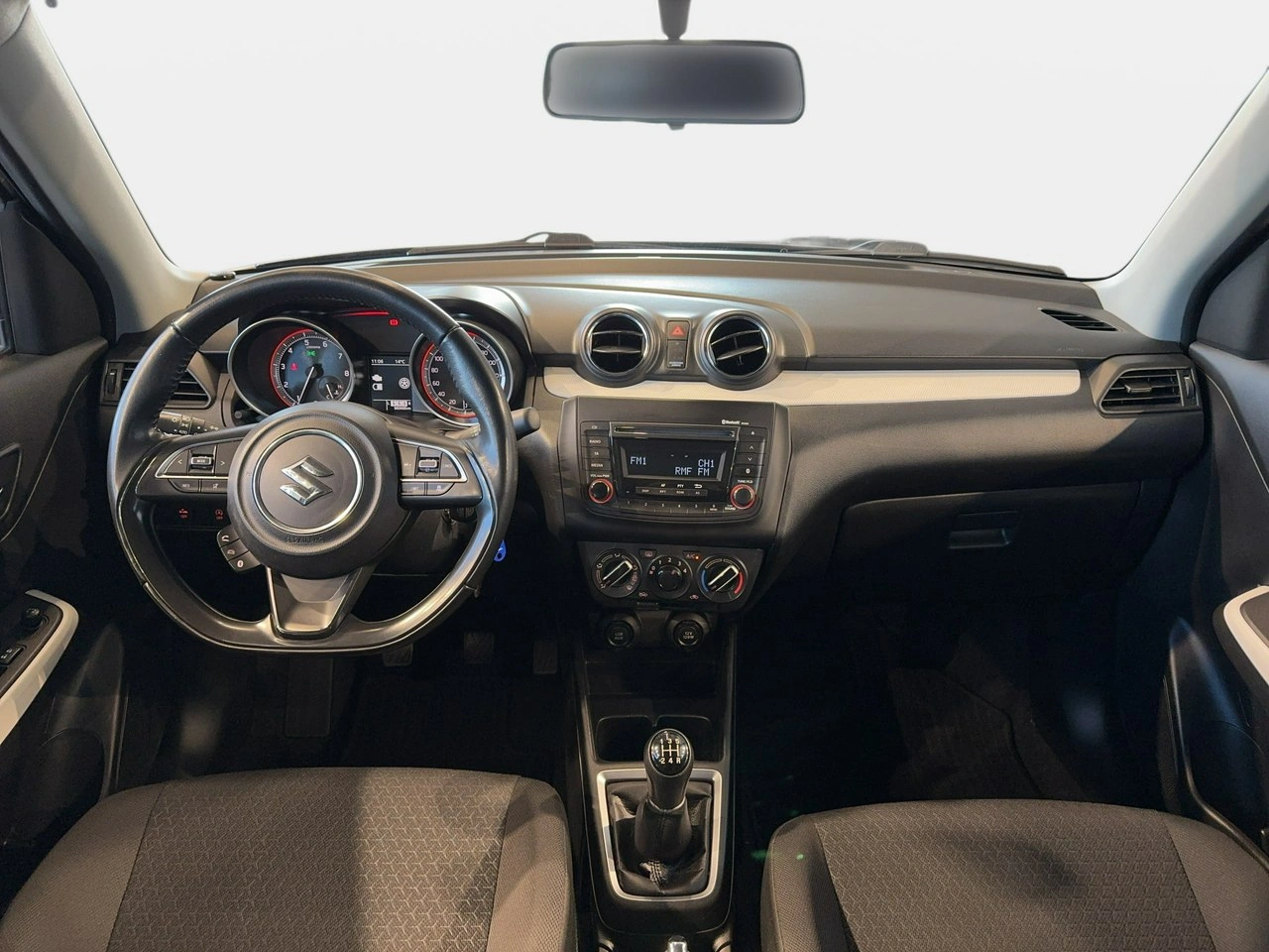 Suzuki Swift - Zdjęcie 16