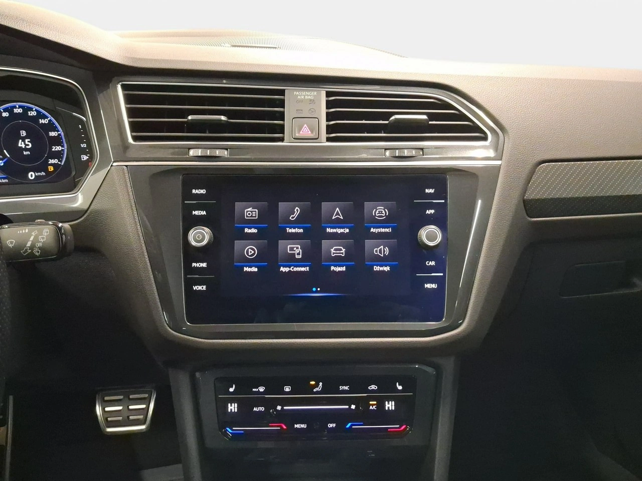 Volkswagen Tiguan - Zdjęcie 18