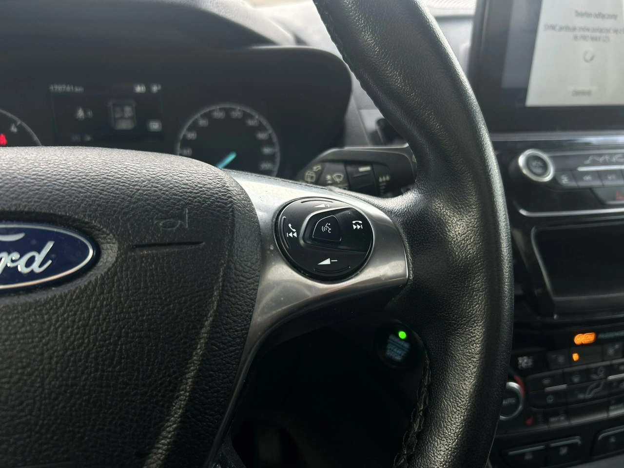 Ford Tourneo Connect - Zdjęcie 7