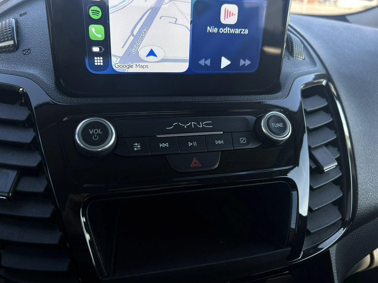 Ford Tourneo Connect - Zdjęcie 30