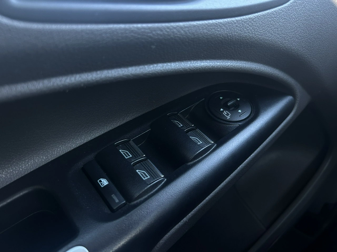 Ford Tourneo Connect - Zdjęcie 35