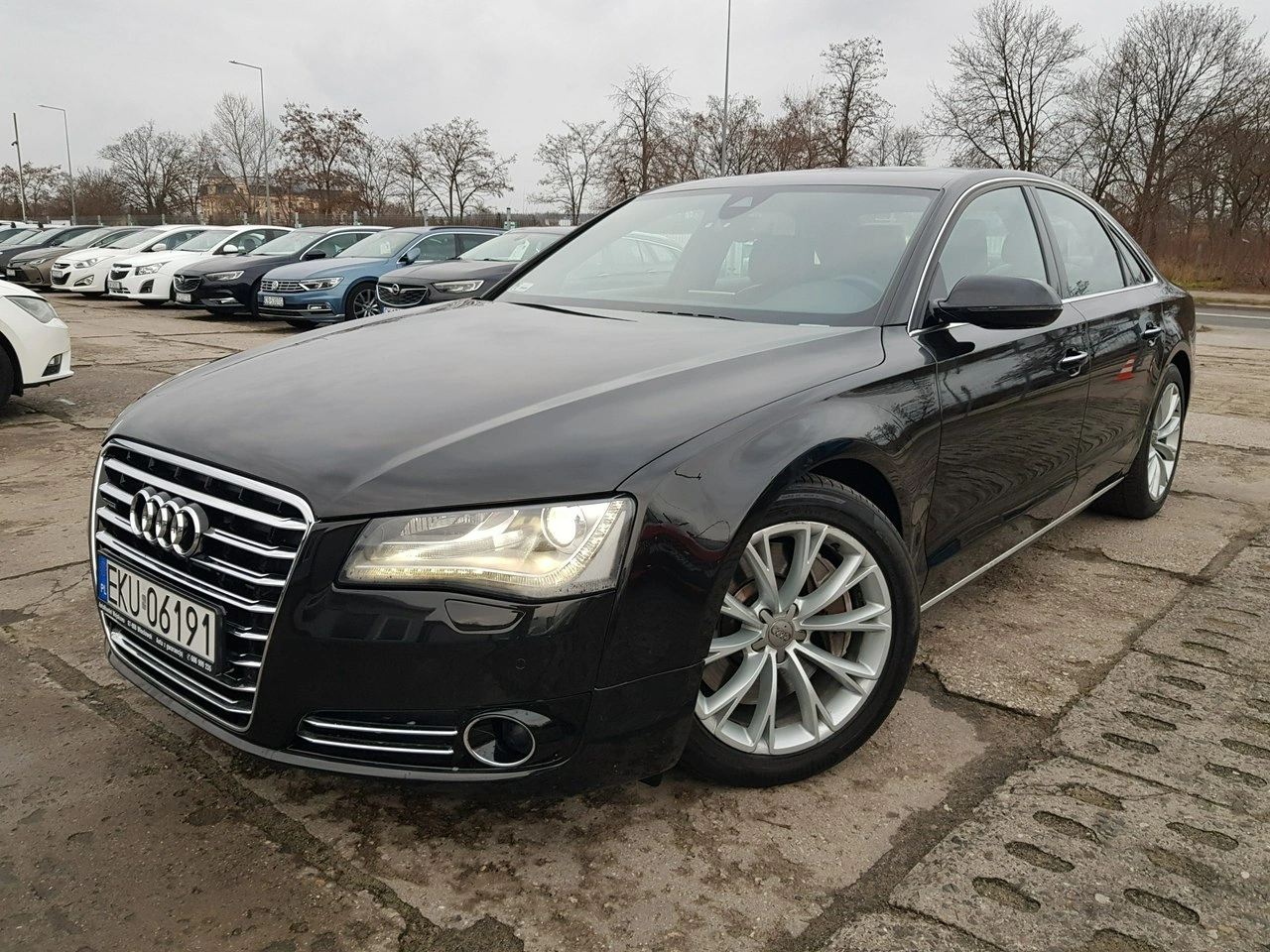 Audi A8 - Główne zdjęcie