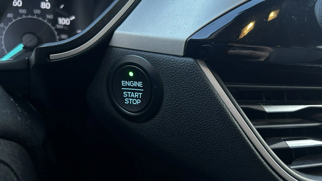 Ford Kuga - Zdjęcie 14