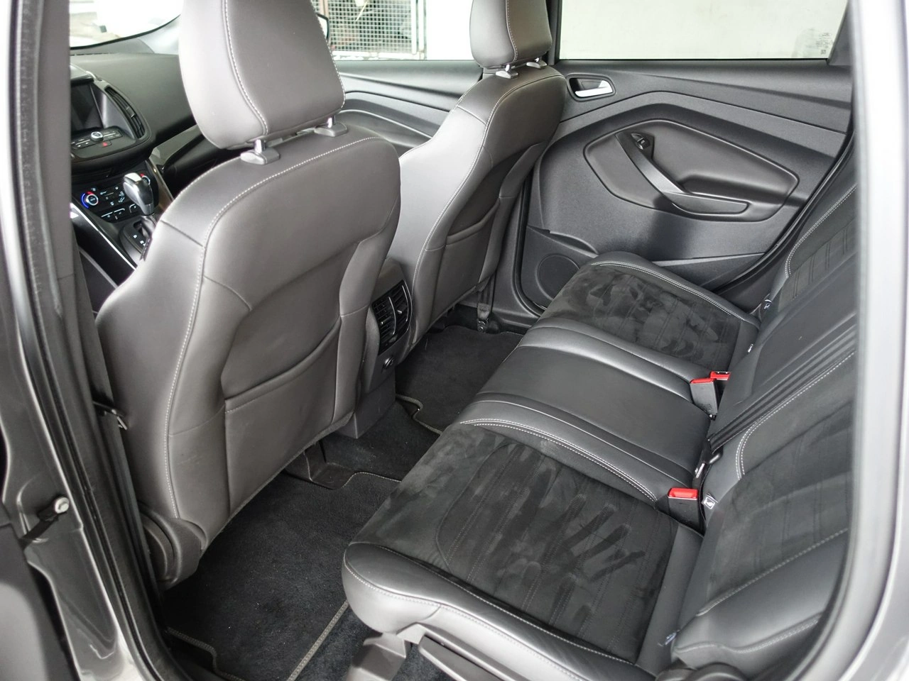 Ford Kuga - Zdjęcie 16