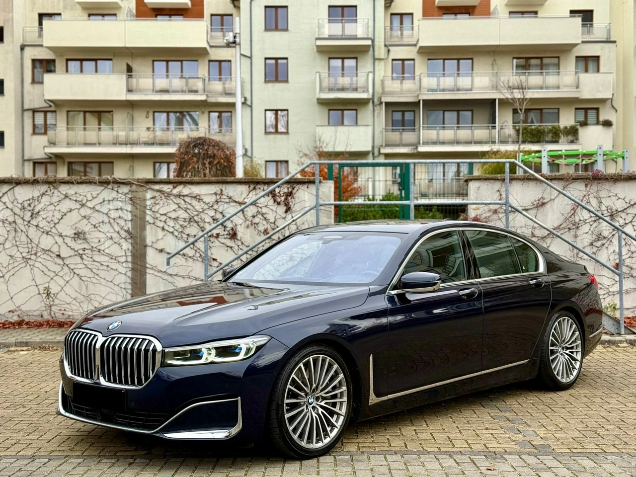 BMW 750 - Zdjęcie 16
