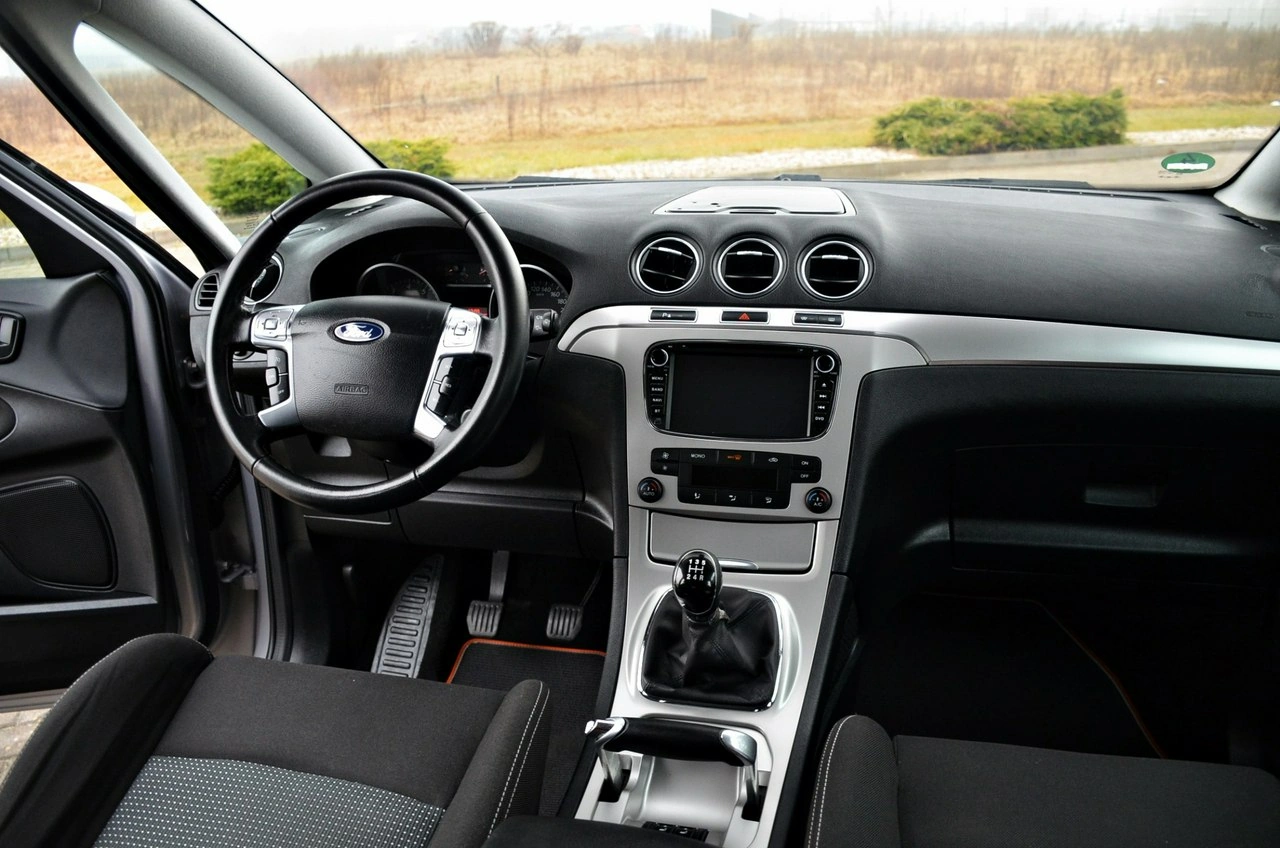 Ford S-Max - Zdjęcie 21