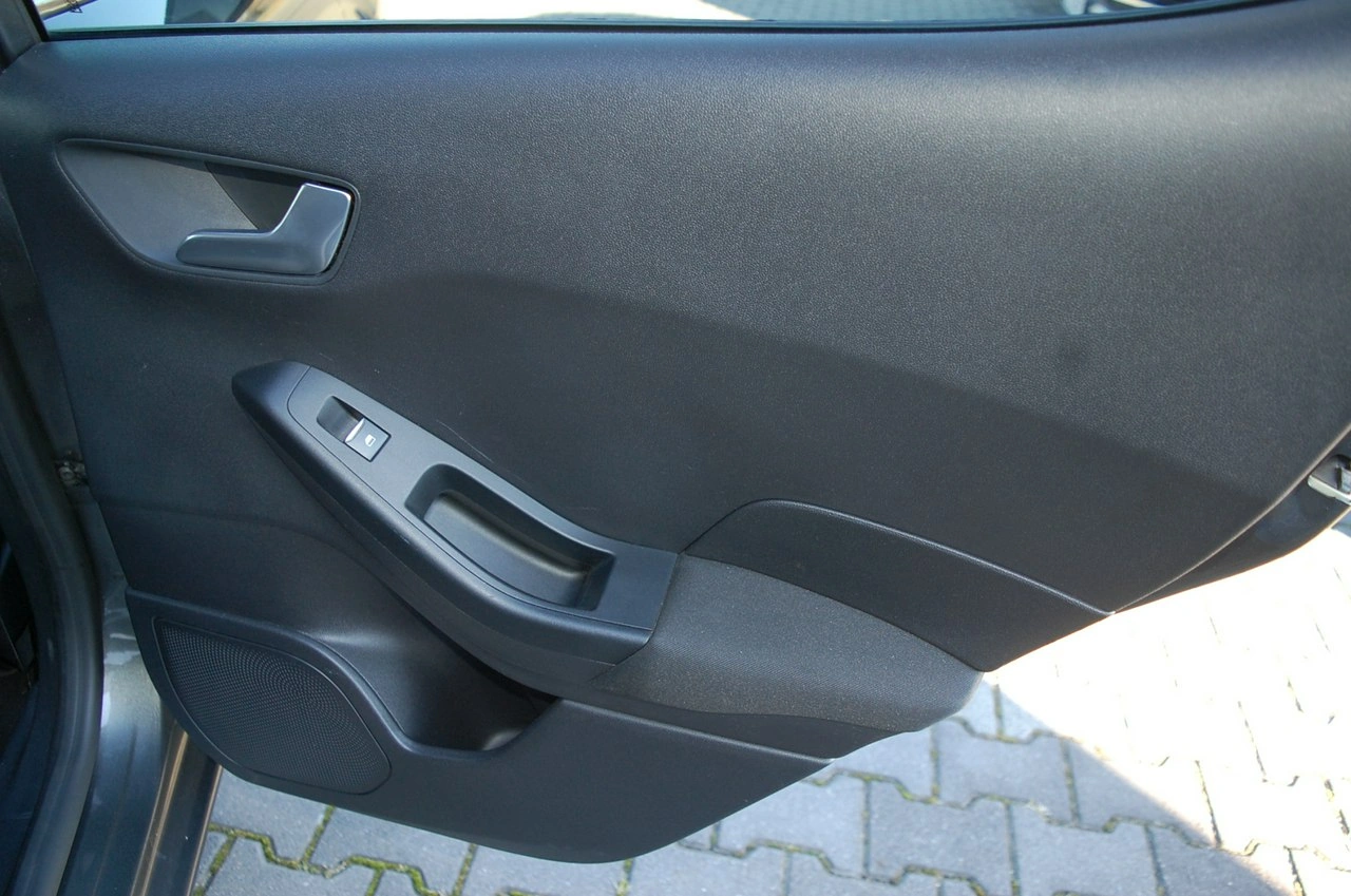 Ford Fiesta - Zdjęcie 31