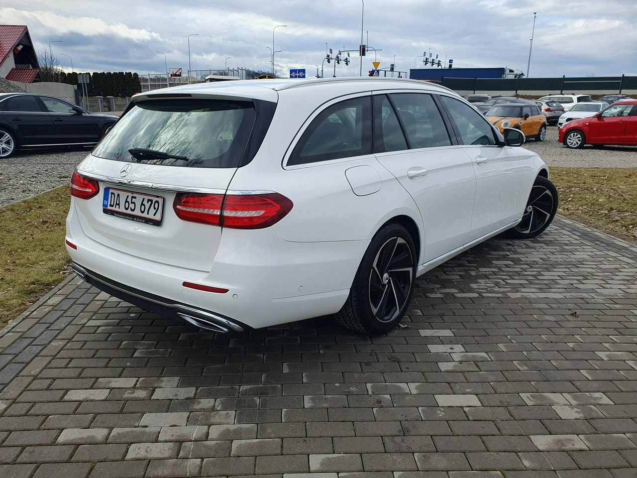 Mercedes E 220 - Zdjęcie 31