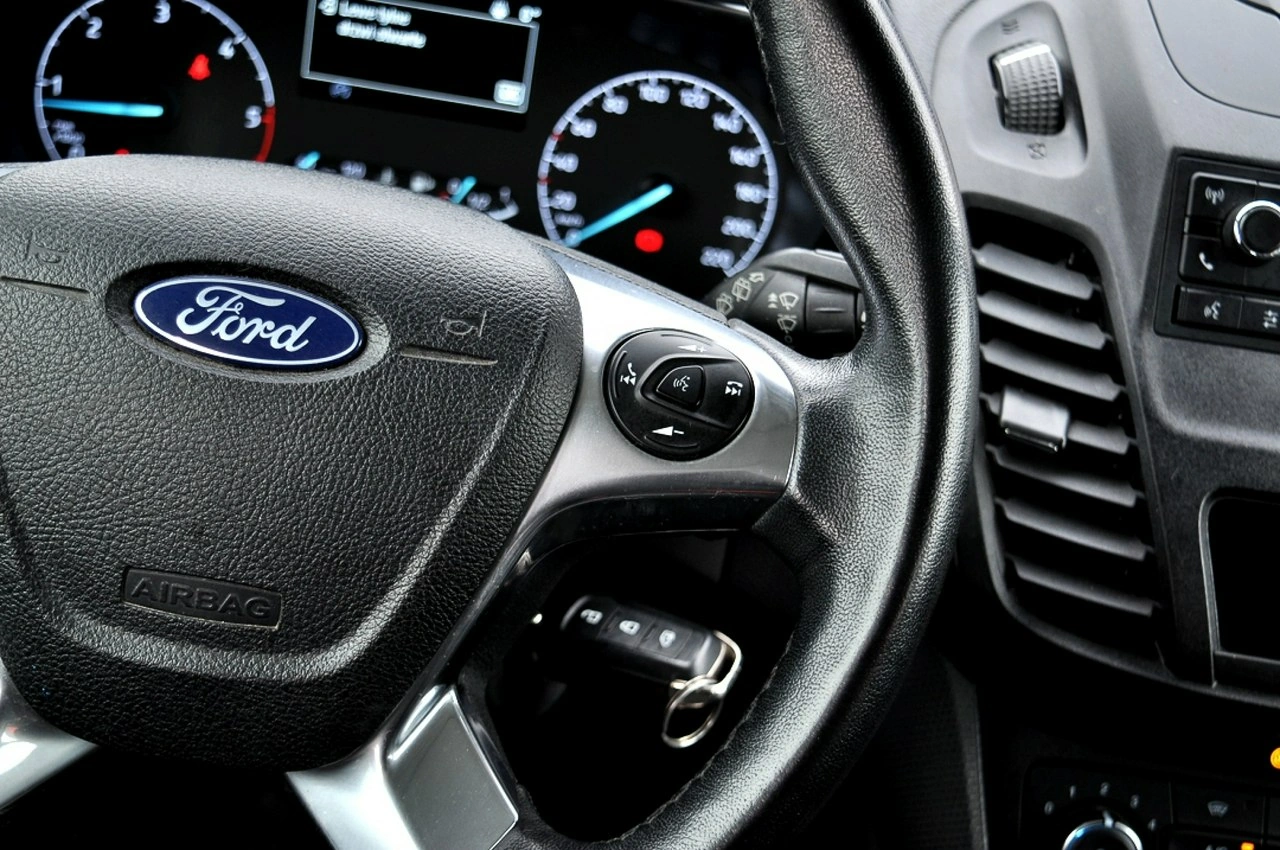 Ford Transit Connect - Zdjęcie 18
