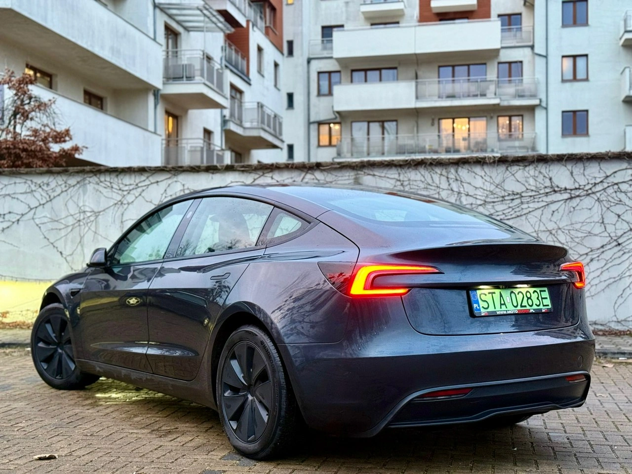 Tesla Model 3 - Zdjęcie 16