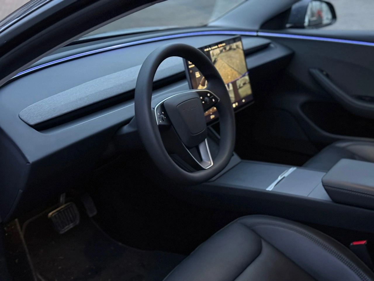 Tesla Model 3 - Zdjęcie 17