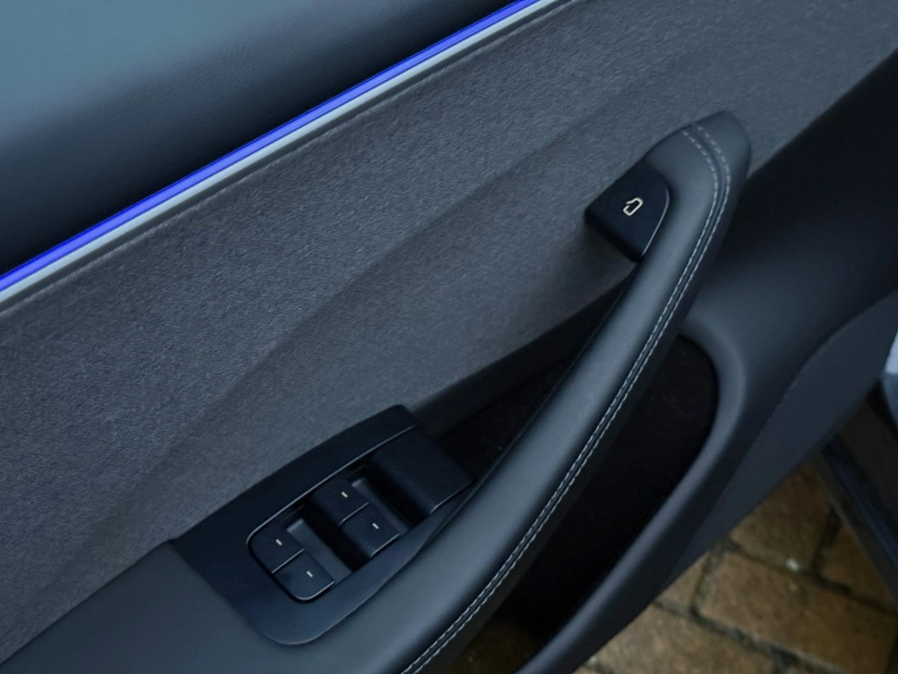 Tesla Model 3 - Zdjęcie 25