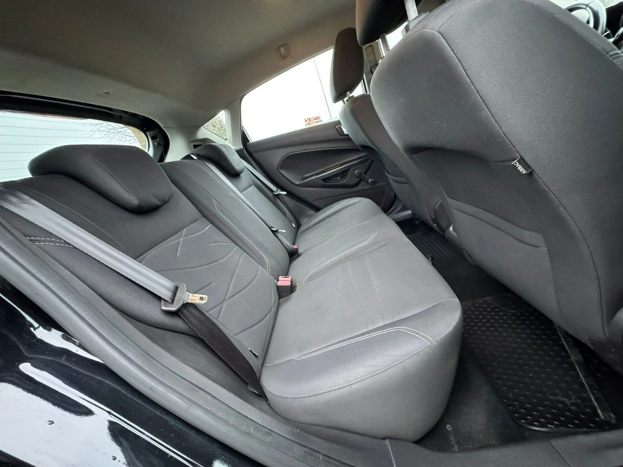 Ford Fiesta - Zdjęcie 21