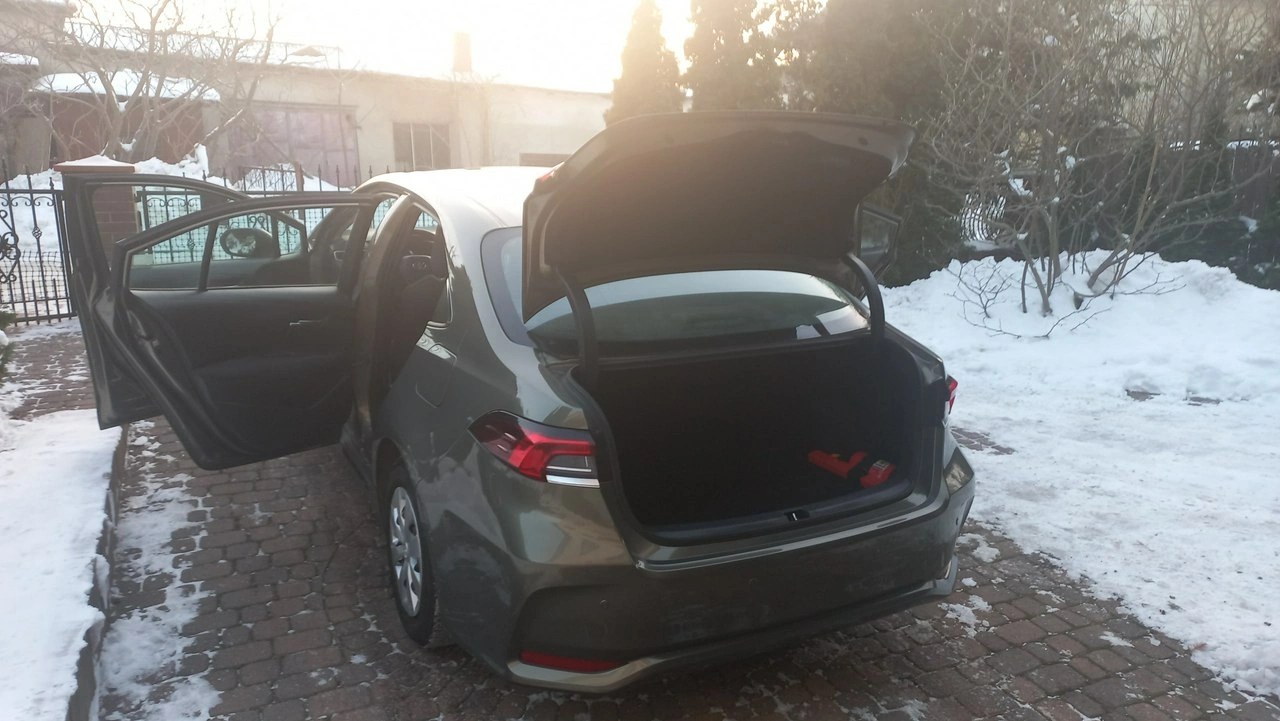 Toyota Corolla - Zdjęcie 17