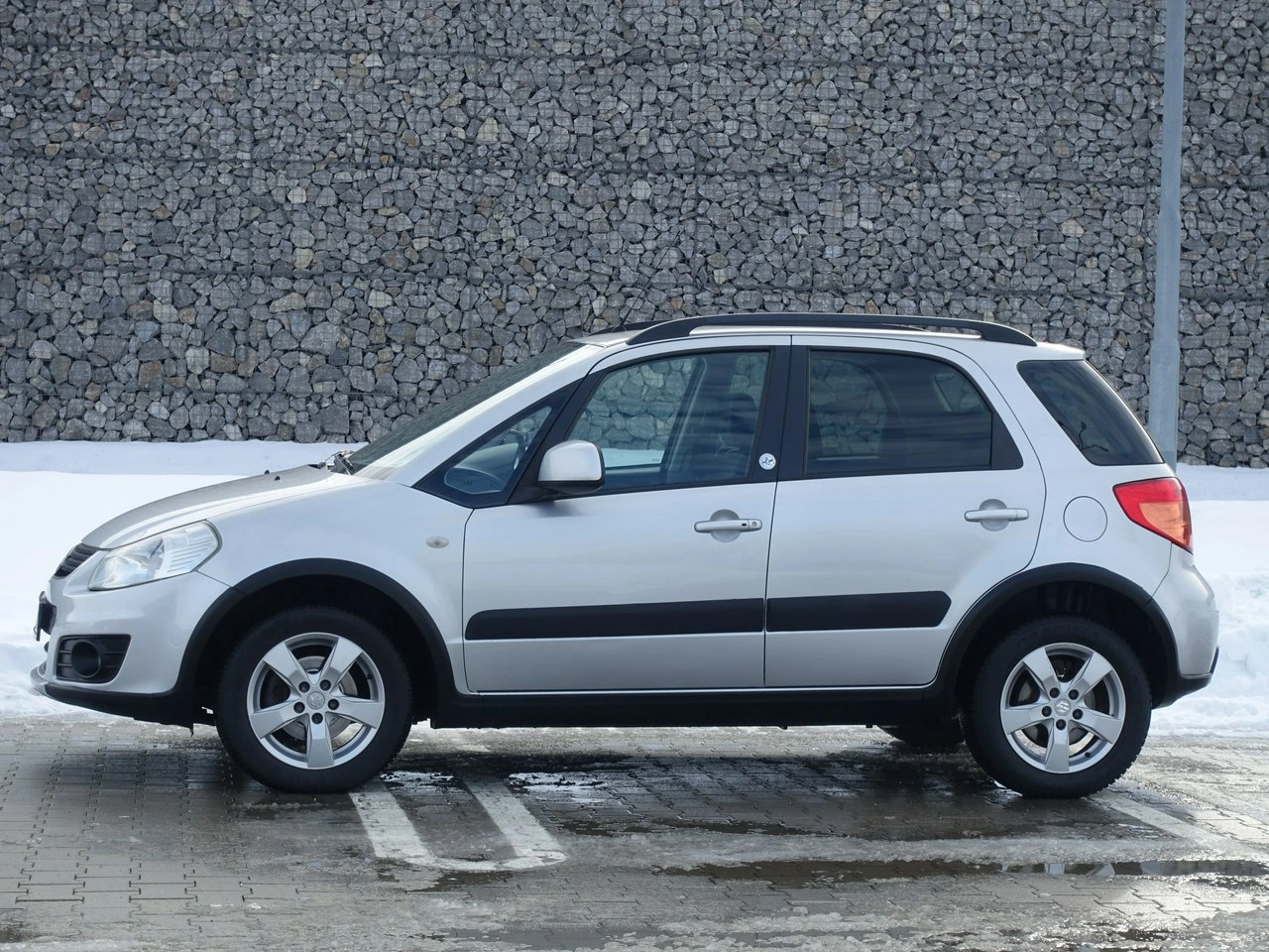 Suzuki SX4 - Zdjęcie 2