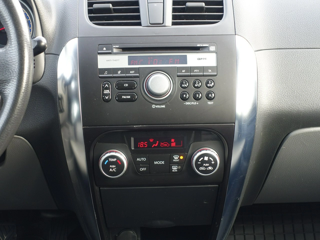 Suzuki SX4 - Zdjęcie 21