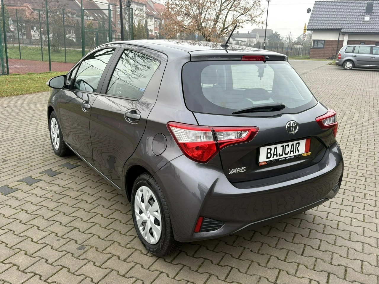 Toyota Yaris - Zdjęcie 4