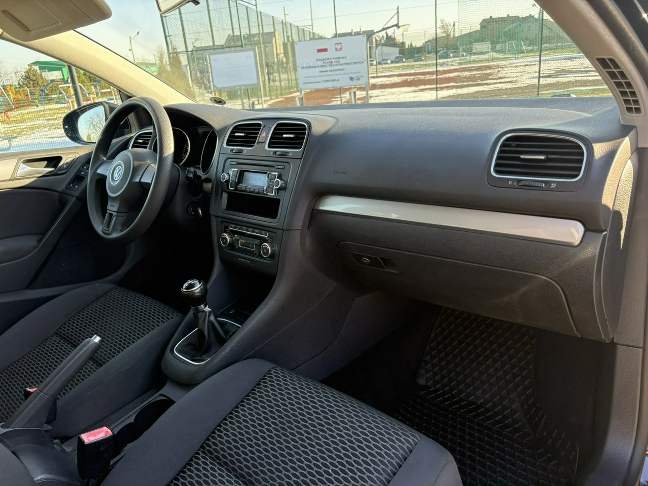Volkswagen Golf - Zdjęcie 12