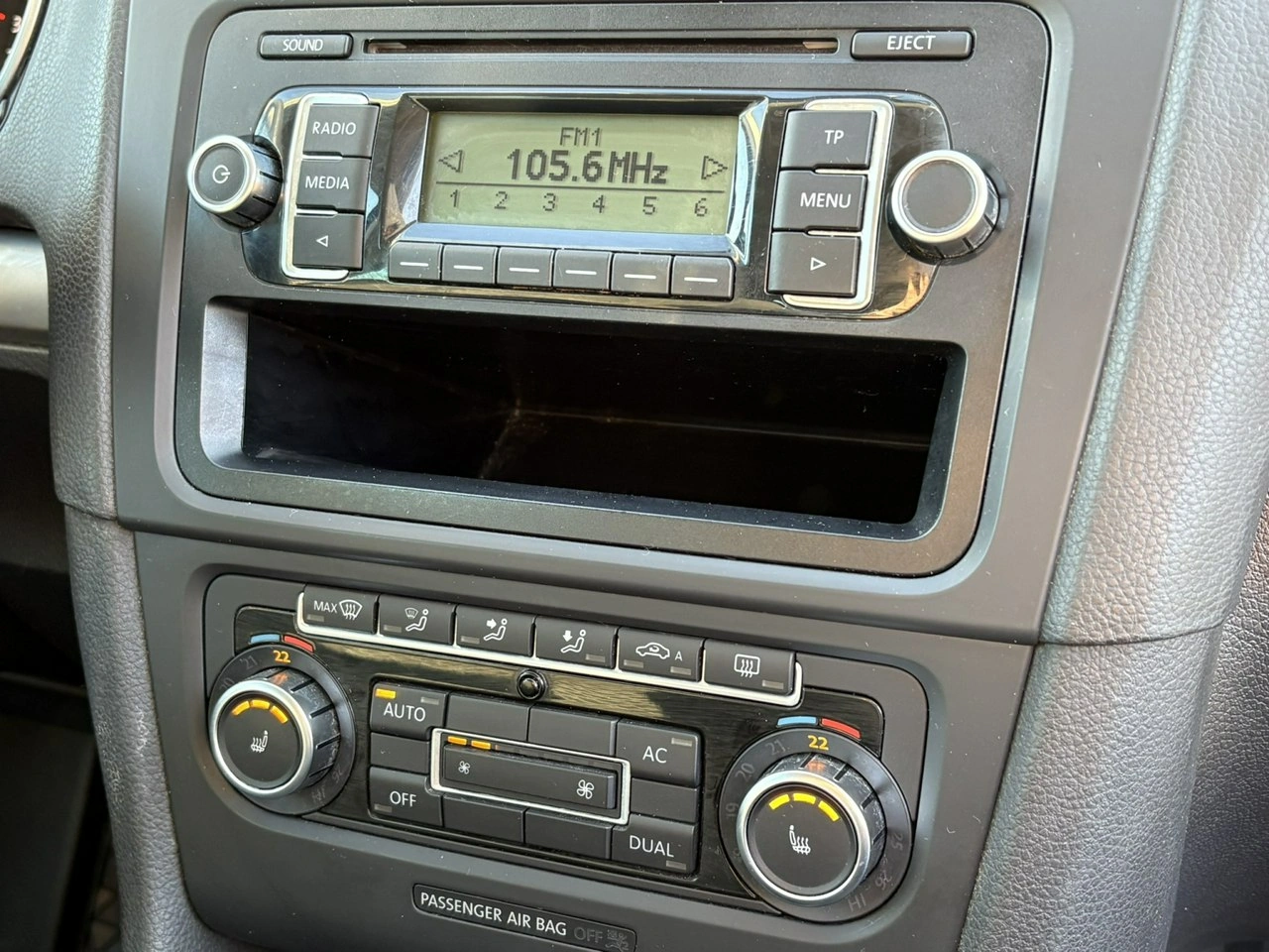 Volkswagen Golf - Zdjęcie 15