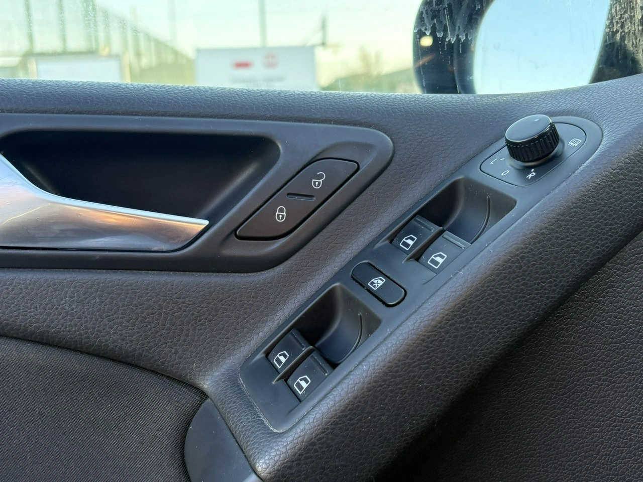 Volkswagen Golf - Zdjęcie 19