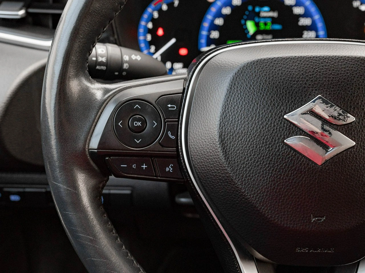 Suzuki Swace - Zdjęcie 13