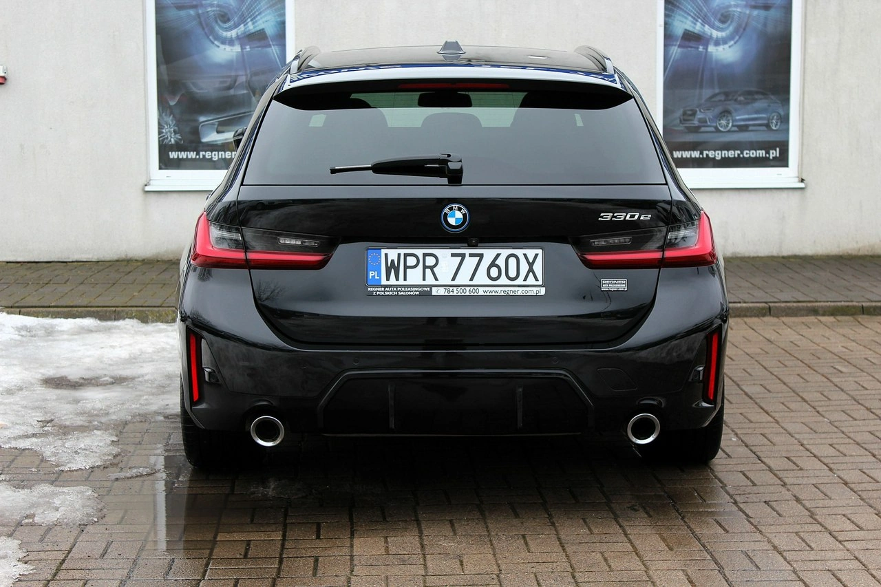 BMW 330 - Zdjęcie 4