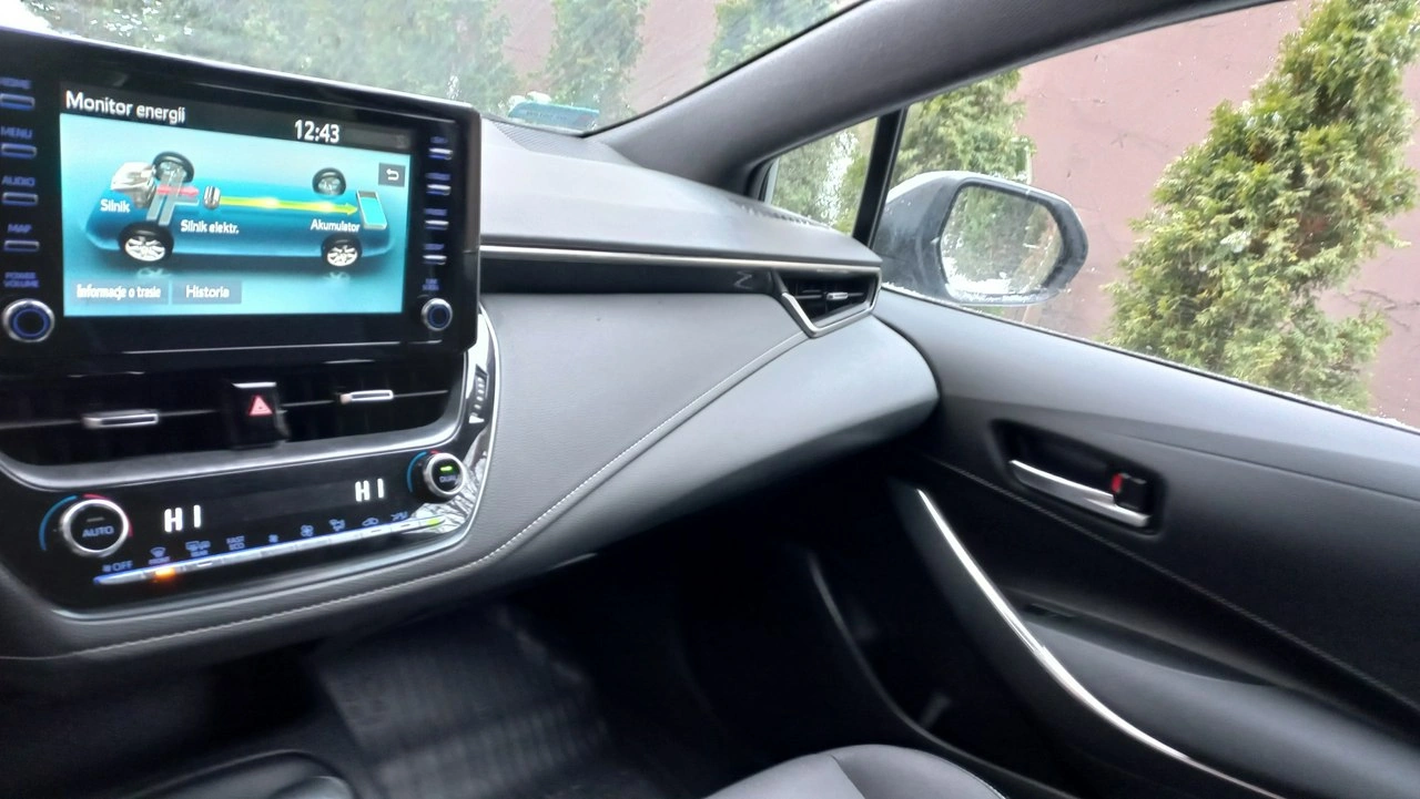 Toyota Corolla - Zdjęcie 13