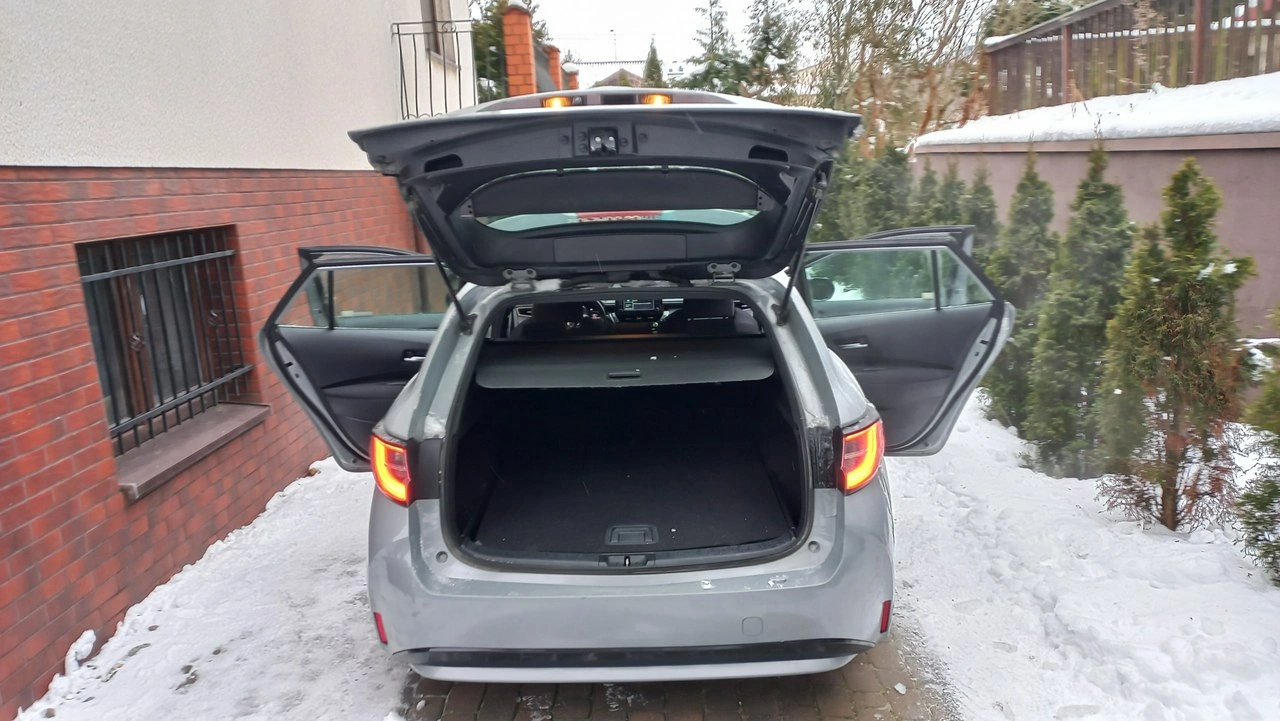 Toyota Corolla - Zdjęcie 17